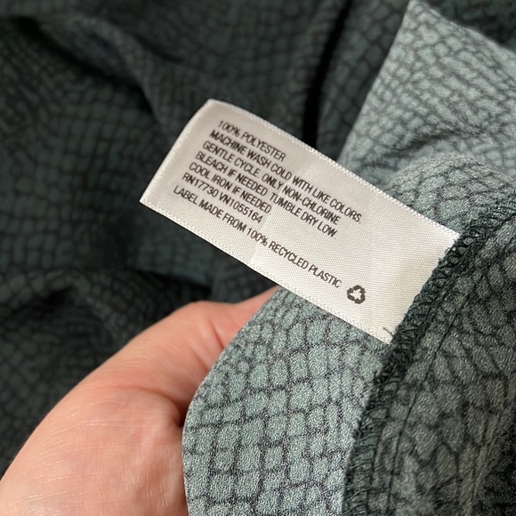 Dress - Picture 4 of 4